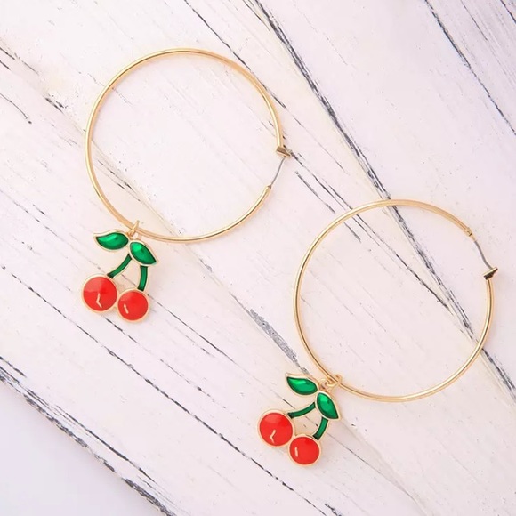 🍒 Gold Hoop Earring with Hanging Cherry Charm - Picture 1 of 7